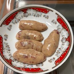 A picture of Strawberry roll.