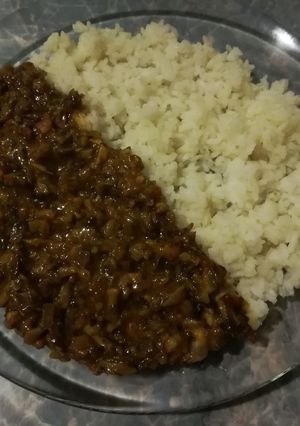 Pirított csirkemell gombás raguval recept fotója