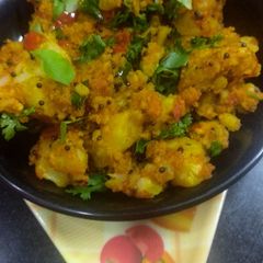 Jhatpat aloo A picture of Jhatpat aloo.