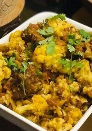 A picture of Gobhi Gosht.