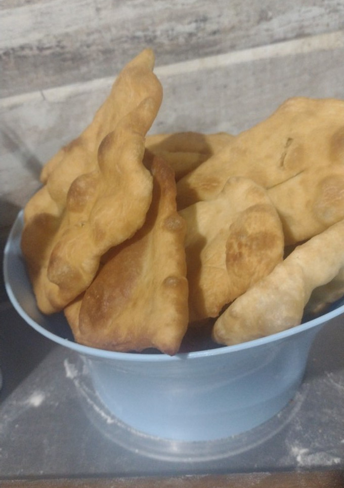 Una foto de Tortas fritas hechas con grasa
