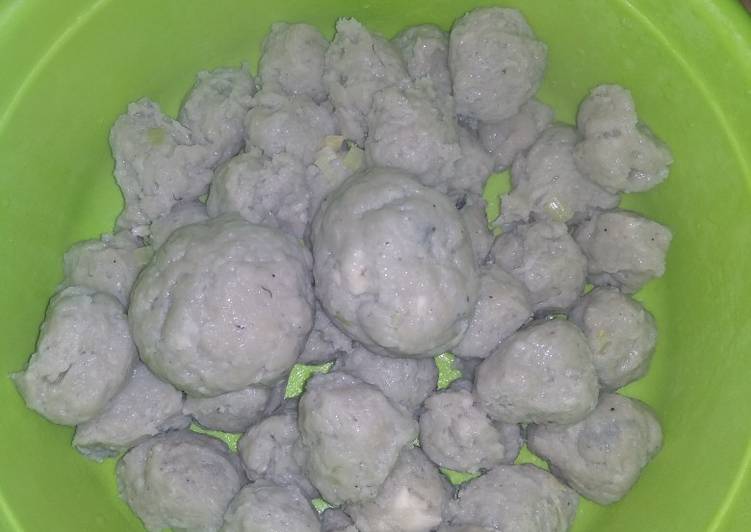 Cara mudah memasak Baso Ikan Bandeng yang Menggugah Selera