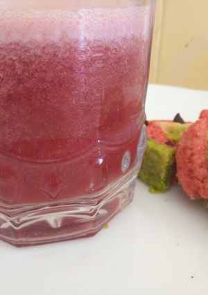 A picture of The Ultimate Berry Juice/Smoothie.