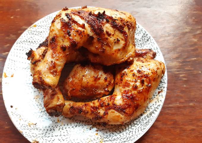 Le moyen le plus simple de Faire Savoureux Cuisses de poulet marinées
au Paprika