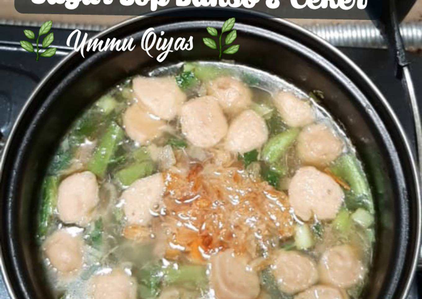 Bakso dengan bakso sup dengan sayuran
