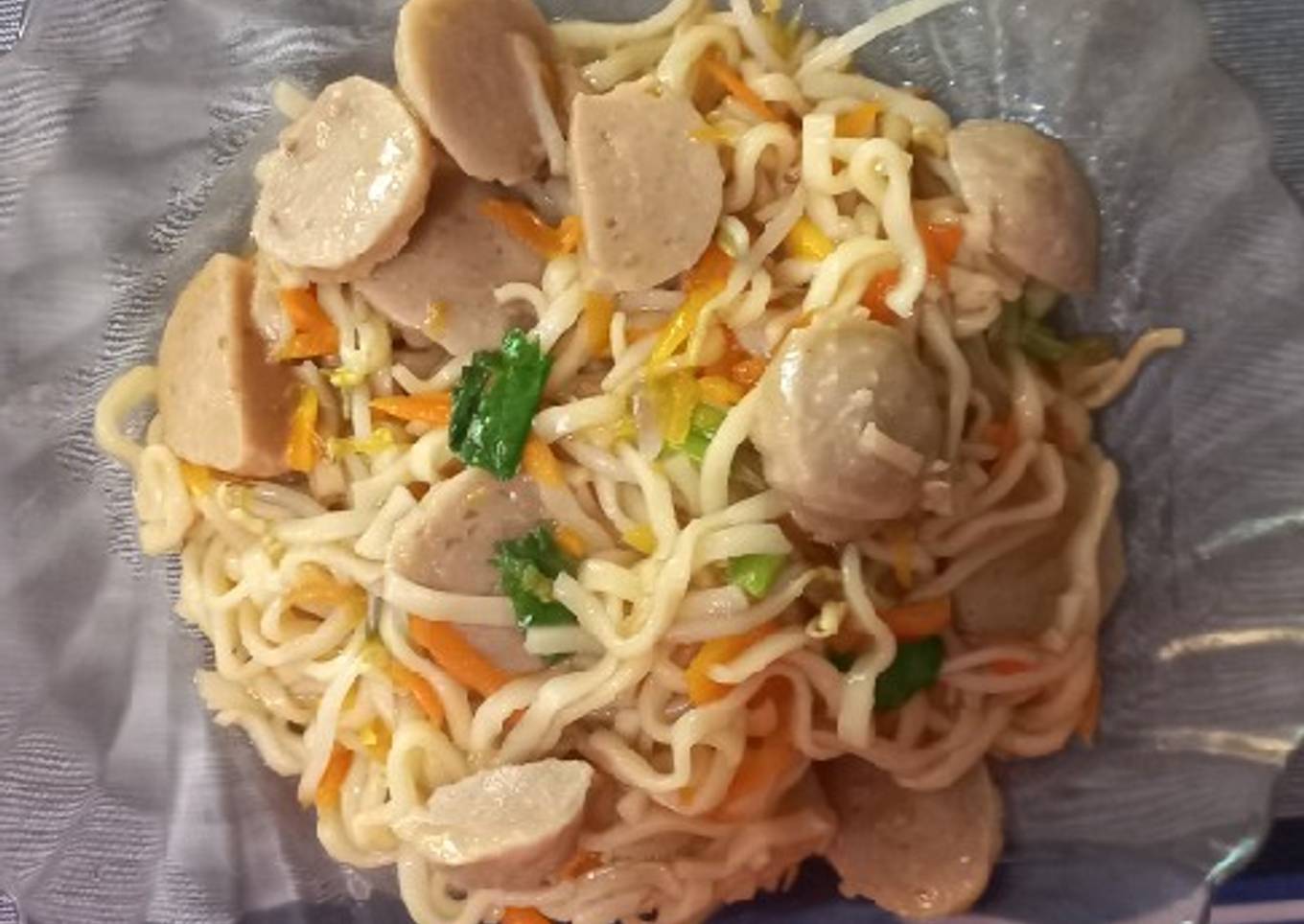 Mie kluntung bakso