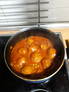 Una foto de Albóndigas con tomate