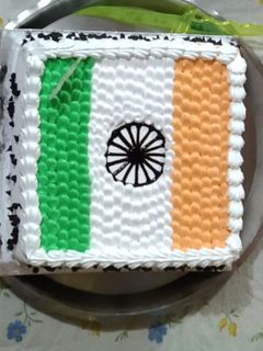 तिरंगा केक (tiranga cake recipe in Hindi) रेसिपी मुख्य फोटो