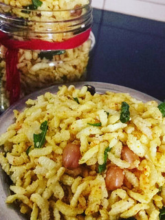પૌવા નો ચેવડો (Poha chevdo/Pauva no chevdo recipe in Gujarati) રેસીપી મુખ્ય ફોટો
