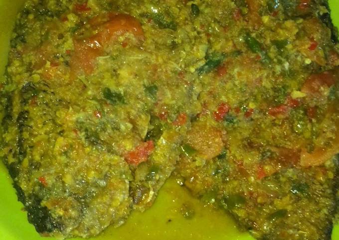 Bagaimana Membuat Gurame Bumbu Kuning, Bikin Ngiler