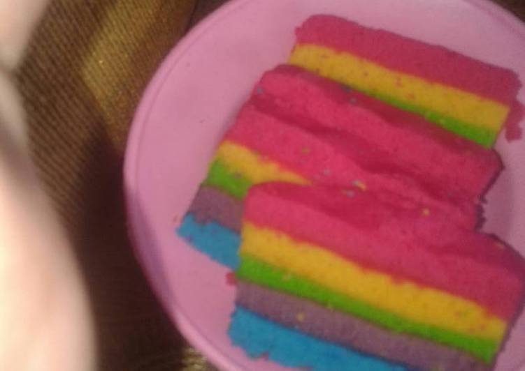 Cara Gampang memasak Rainbow cake kukus pandan, Lezat