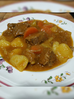 Una foto de Carne con patatas (guiso)