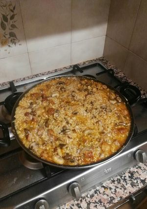 Foto principal de Paella montañera sin huesos