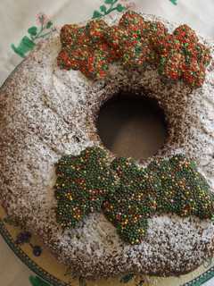 Foto principal de Bundt cake de nueces y lima