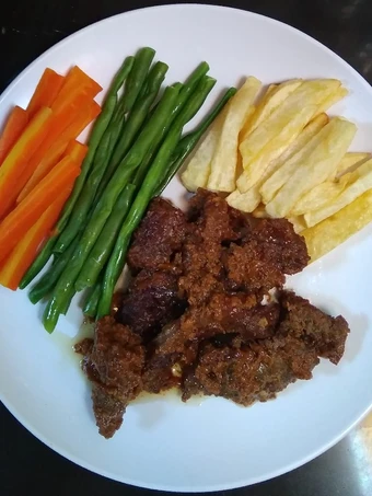 Langkah Gampang Membuat Resep Bistik daging sapi Anti Ribet, Mantap