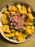 Ensalada de canónigos, mango y atún, sólo tres!!