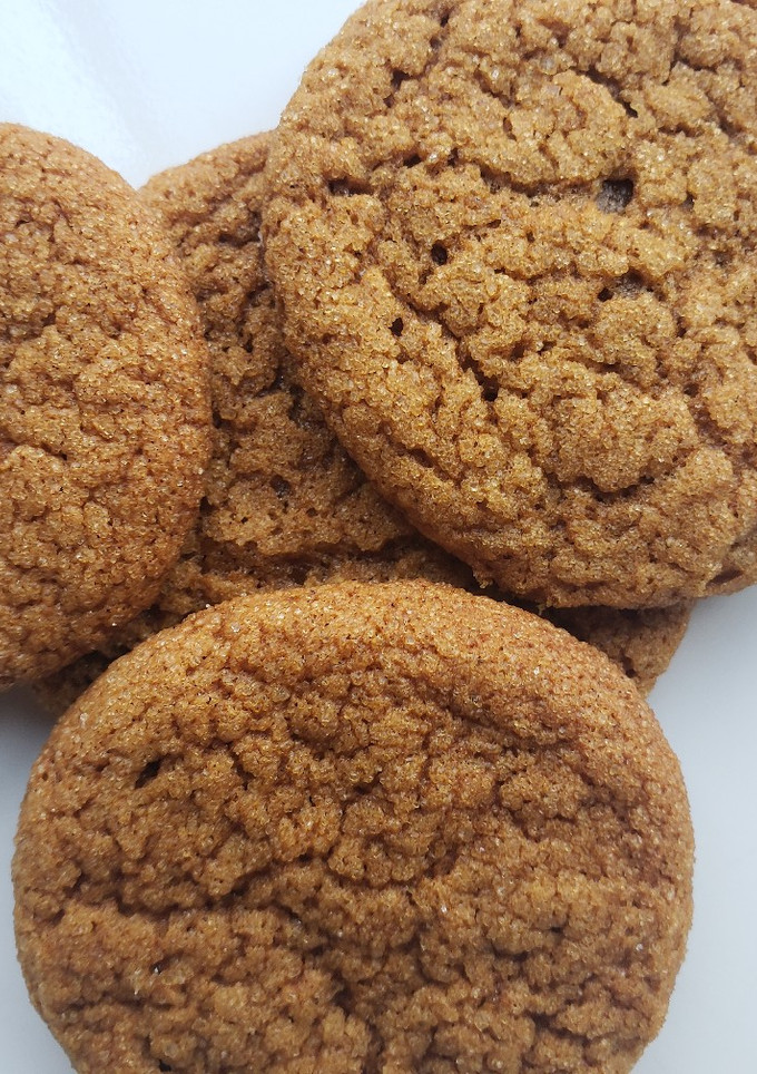 A picture of Soft Ginger Cookies.