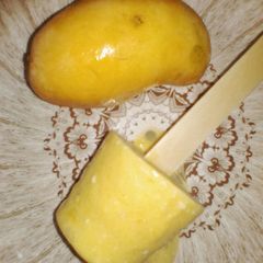 A picture of Mango Kulfi.