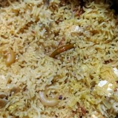 A picture of Kaju paneer pulao.