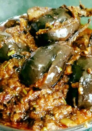 A picture of Baingan masala.