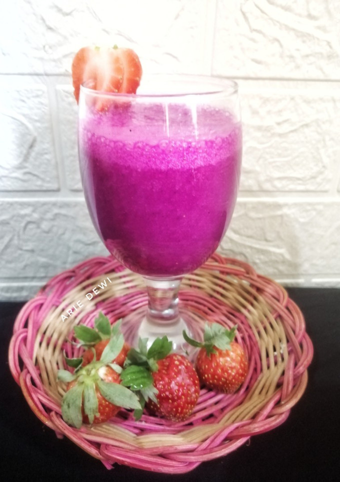 Foto resep Jus Stoberi, Buah Naga, Pisang