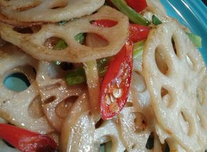 Foto resep AKAR TERATAI TUMIS PEDAS BUMBU ORIENTAL