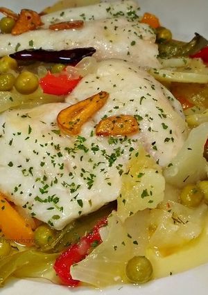 Foto principal de Merluza al horno con pimientos