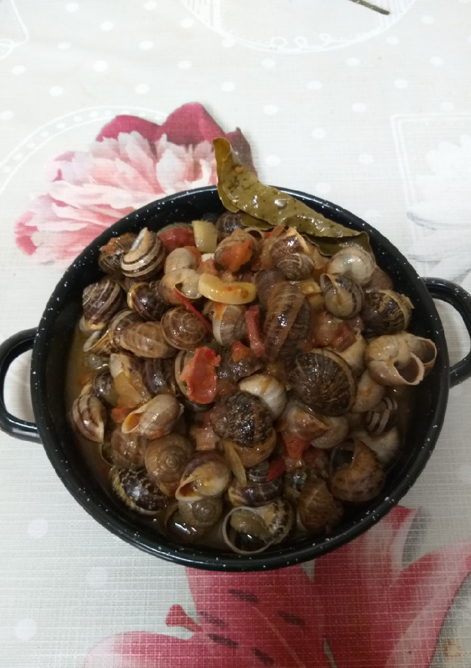 Una foto de Cazuela de caracoles