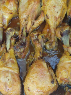 Una foto de Muslitos al horno con sazonador de pollo