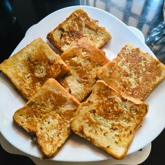 A picture of Banana French Toast.