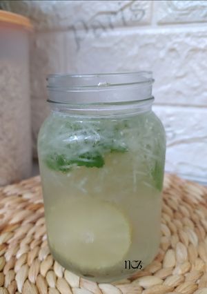 Foto resep Es Kuwut (Timun, Lemon, Daun Mint)