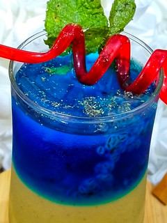 A picture of Lychee Mocktail blue curacao.