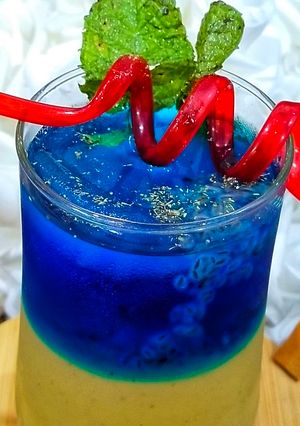 A picture of Lychee Mocktail blue curacao.