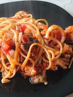 Linguine tenger gyümölcsével recept fotója