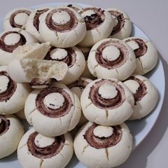 A picture of Mushroom Cookies.