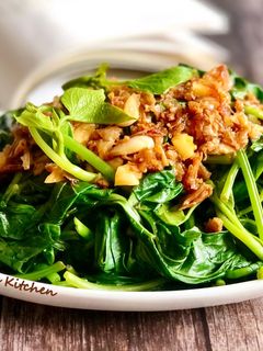 蒜香地瓜葉 / 簡單家常菜 的食譜成品照片