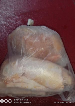 Foto resep Tips menyimpan ayam di freezer tahan lama