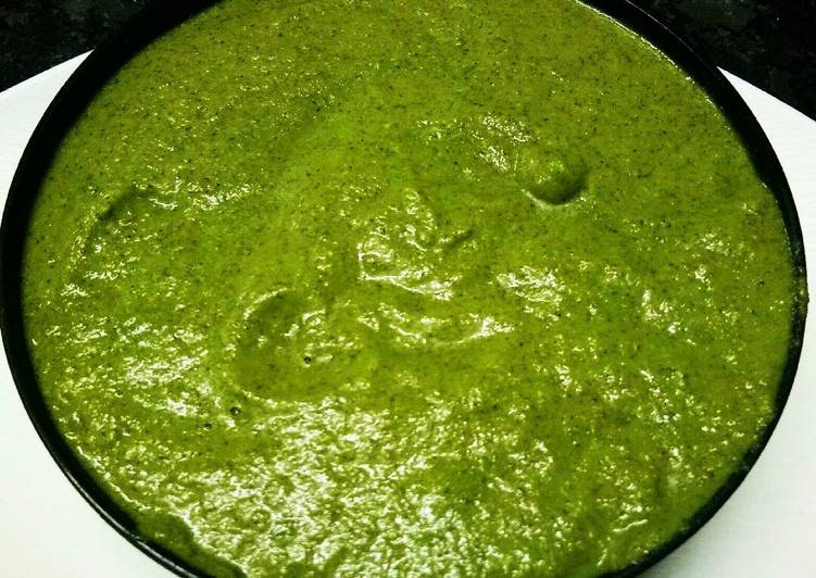 #Ramadan.. raw mango ki green chutney