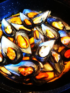 Una foto de Mejillones en salsa de zanahoria 🥕