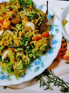 A picture of Leftover rice with mixveg Briyani.