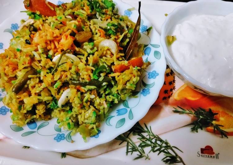 Recipe of Ultimate Leftover rice with mixveg Briyani