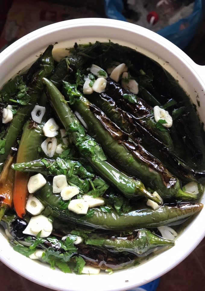 Una foto de Pimientos picantes en marinada-receta búlgara