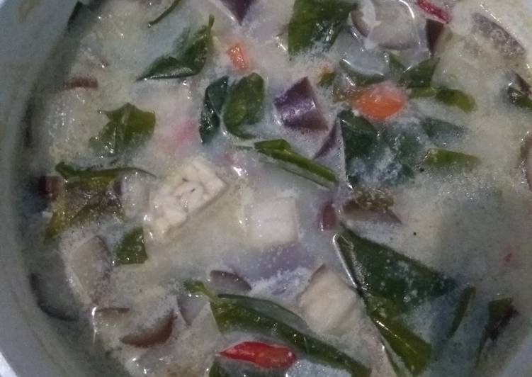 Bagaimana Membuat Sayur lodeh praktis yang Lezat Sekali