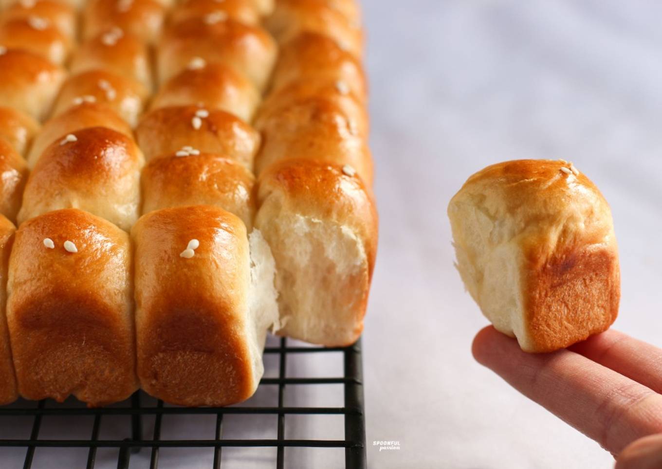 Mini Buns | One-Bite Dinner Roll