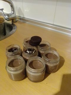Una foto de Yogures caseros de galletas Oreo en MC, Thermomix o en panificadora