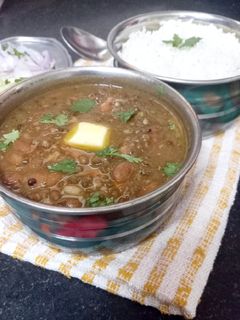 दाल मखनी (Dal Makhani recipe in Hindi) रेसिपी मुख्य फोटो
