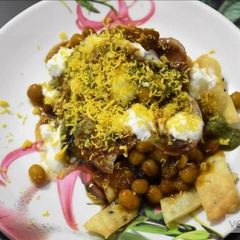 Samosa chaat recipe A picture of Samosa chaat recipe.