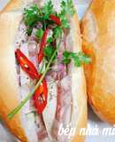 Bánh mì pa tê chả lụa