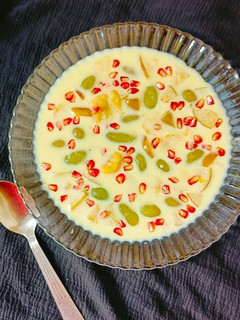 फ्रूट कस्टड (fruit custard recipe in Hindi) रेसिपी मुख्य फोटो