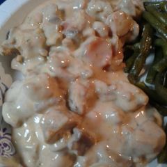 A picture of Chicken and carrot alfredo.